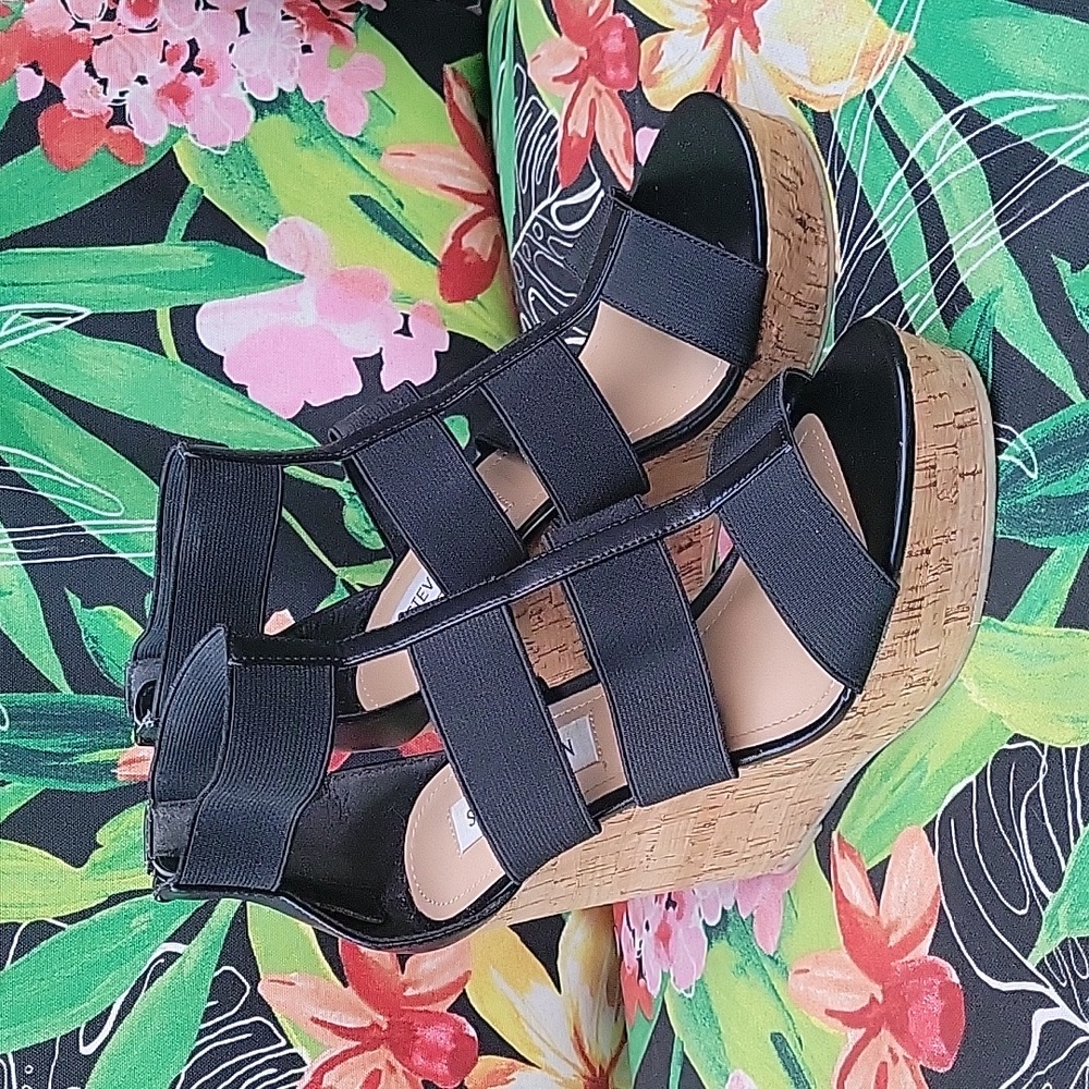Steve Madden Black Wedge Heels
